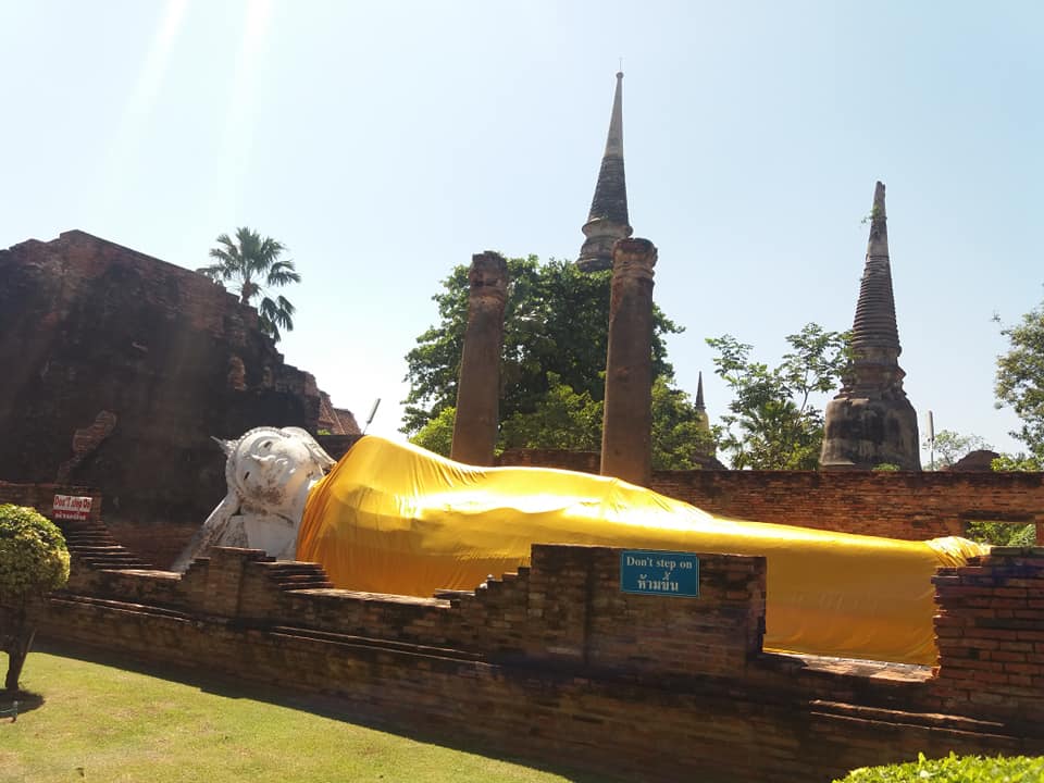 Reclining Buddha at Wat Yai Chaimongkhol