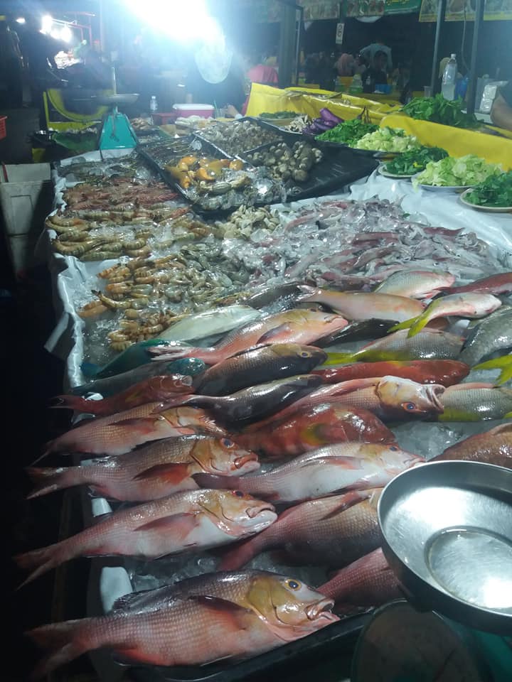 Waterfront seafood night market, Kota Kinabula