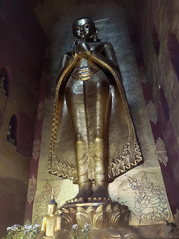 Huge standing Buddhas