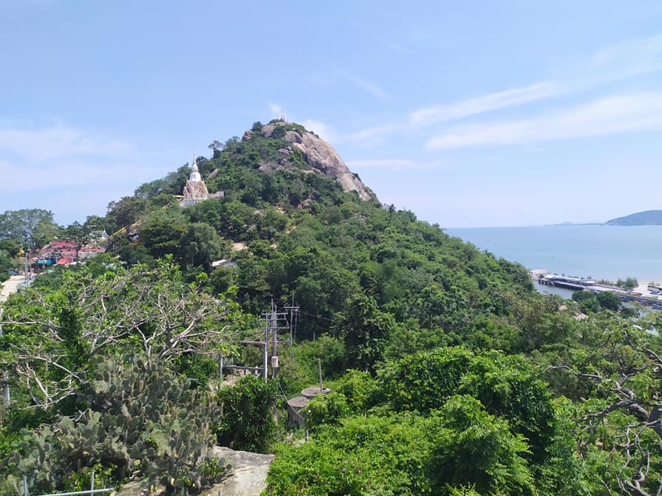 View from Wat Khao Takiap