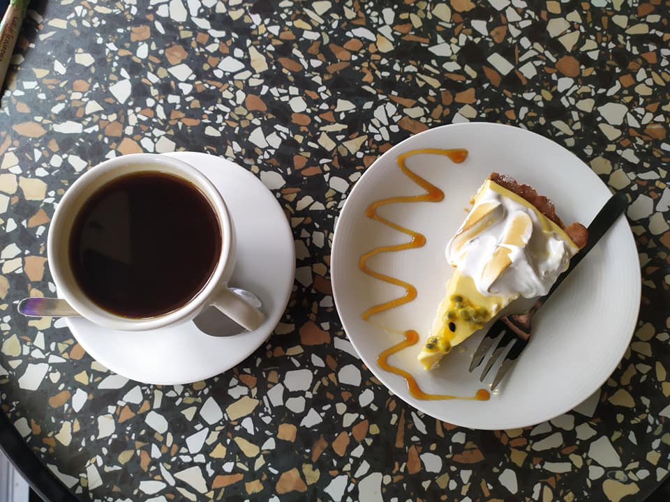 Good coffee and delicious cake