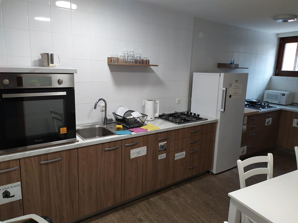 Hostel Bureau kitchen