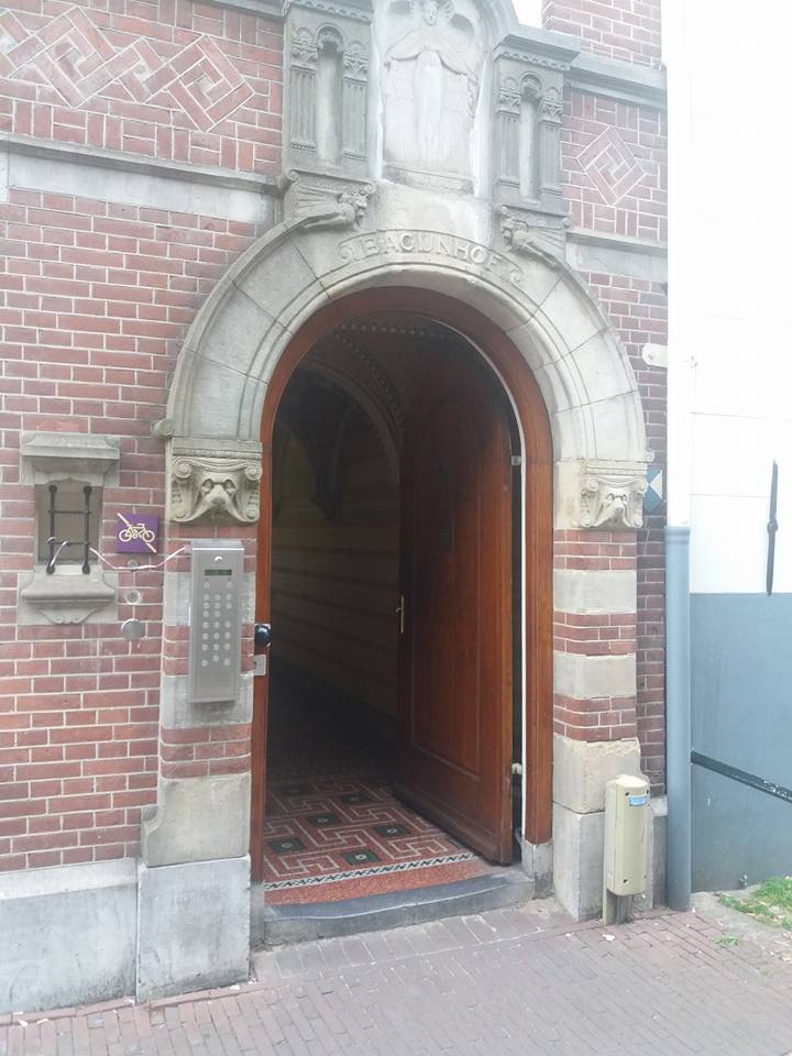 Entrance to Begijnhof