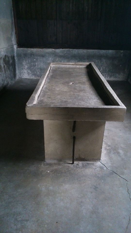 Table where gold teeth were removed before burning the bodies